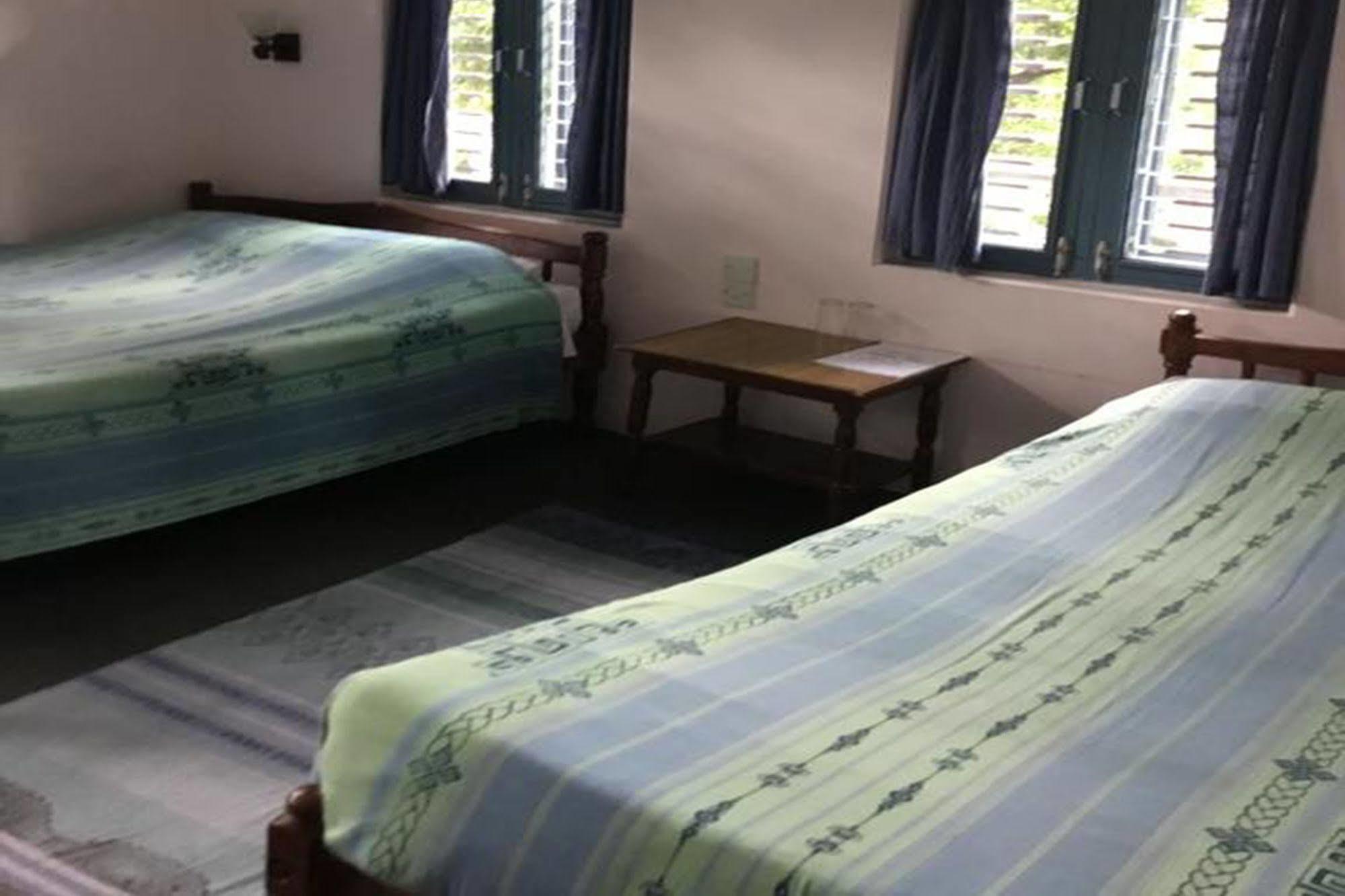 Sacred Valley Inn Pokhara Exterior foto