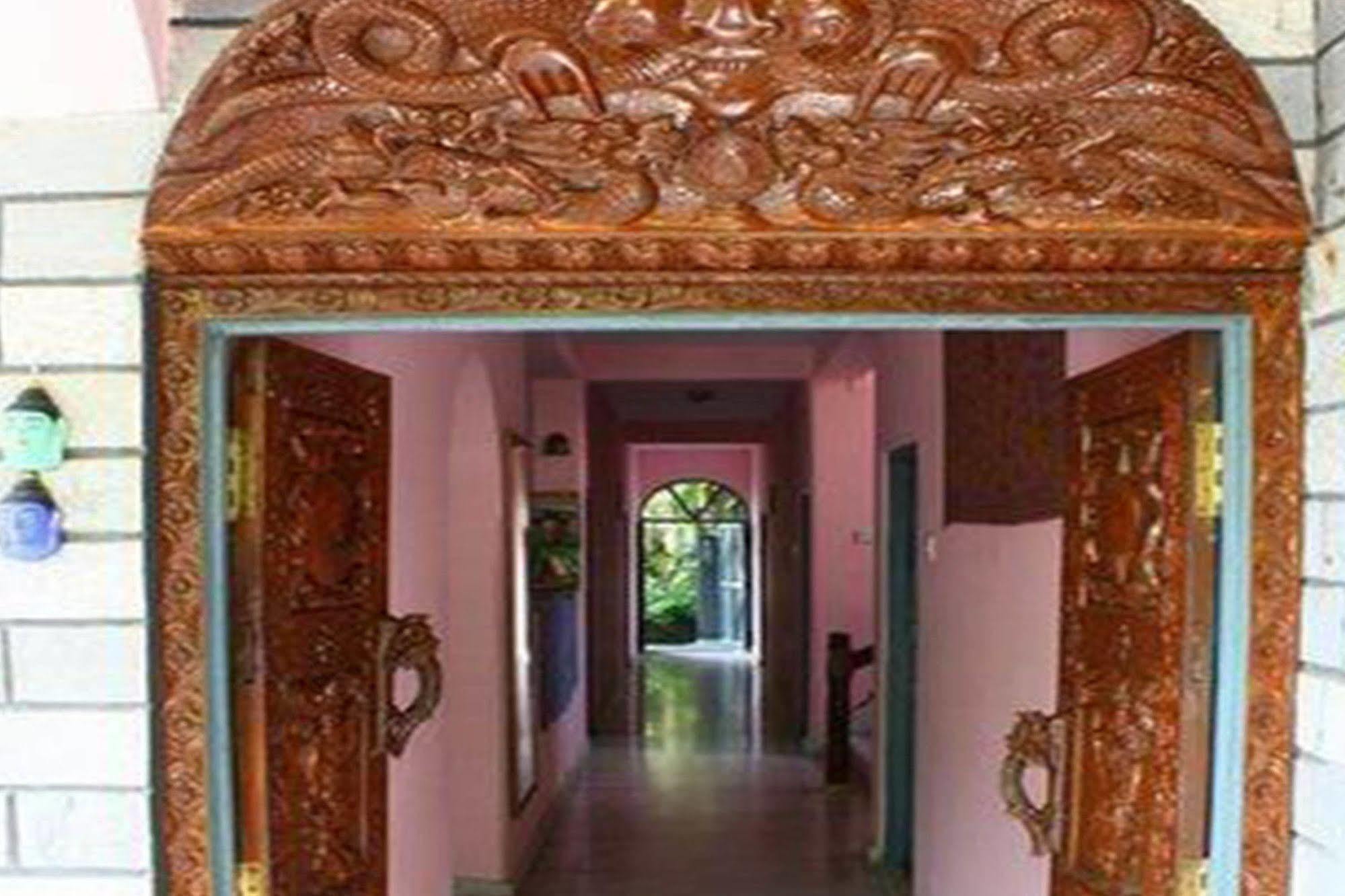 Sacred Valley Inn Pokhara Exterior foto