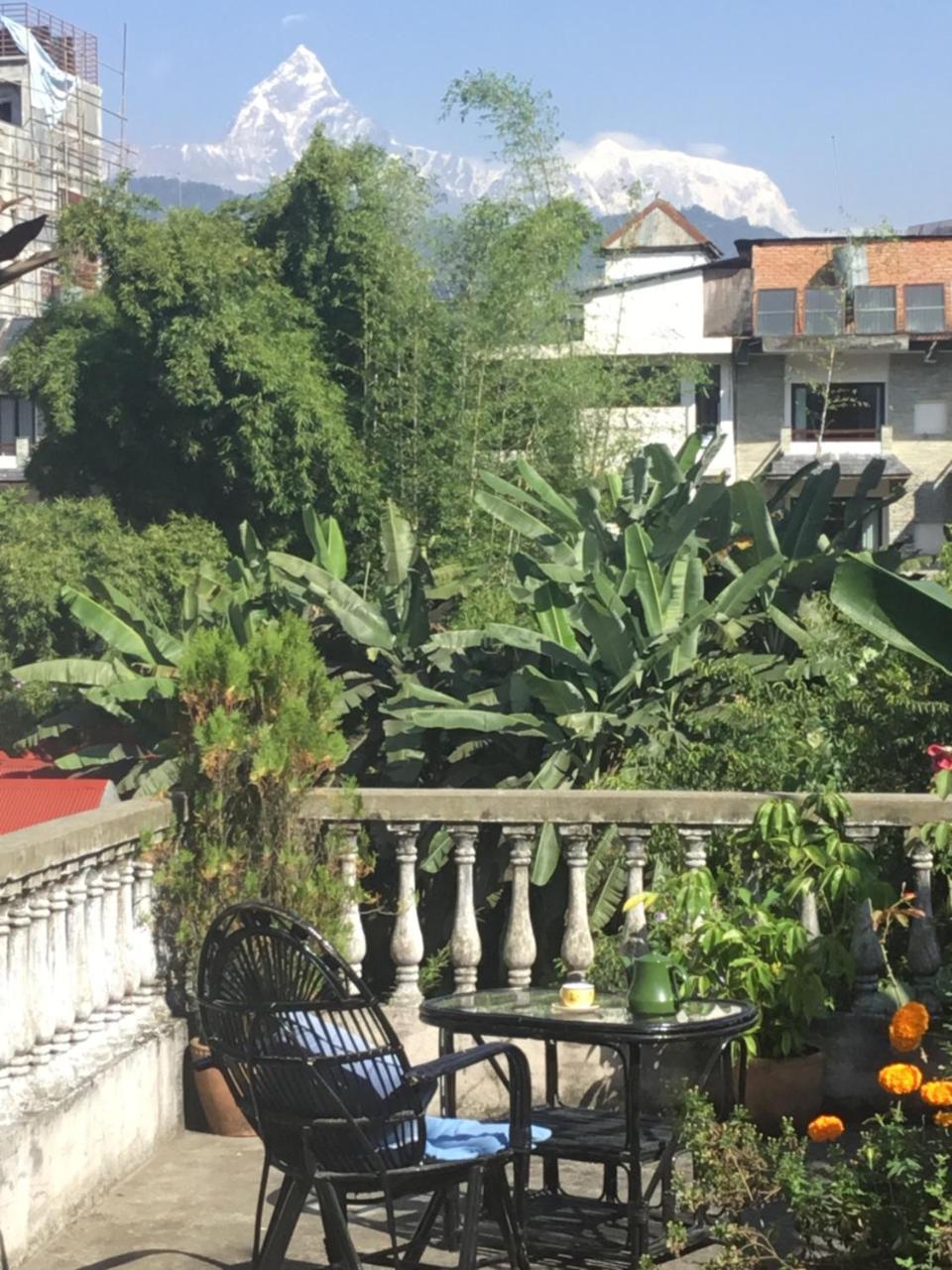 Sacred Valley Inn Pokhara Exterior foto